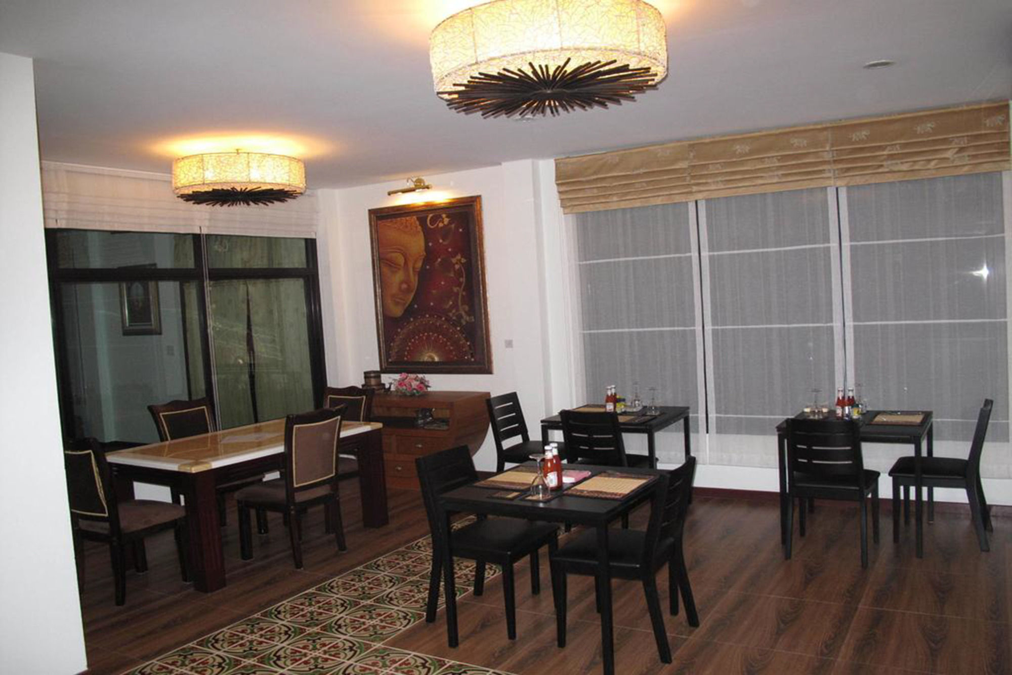 Qg Resort Bangkok Bagian luar foto