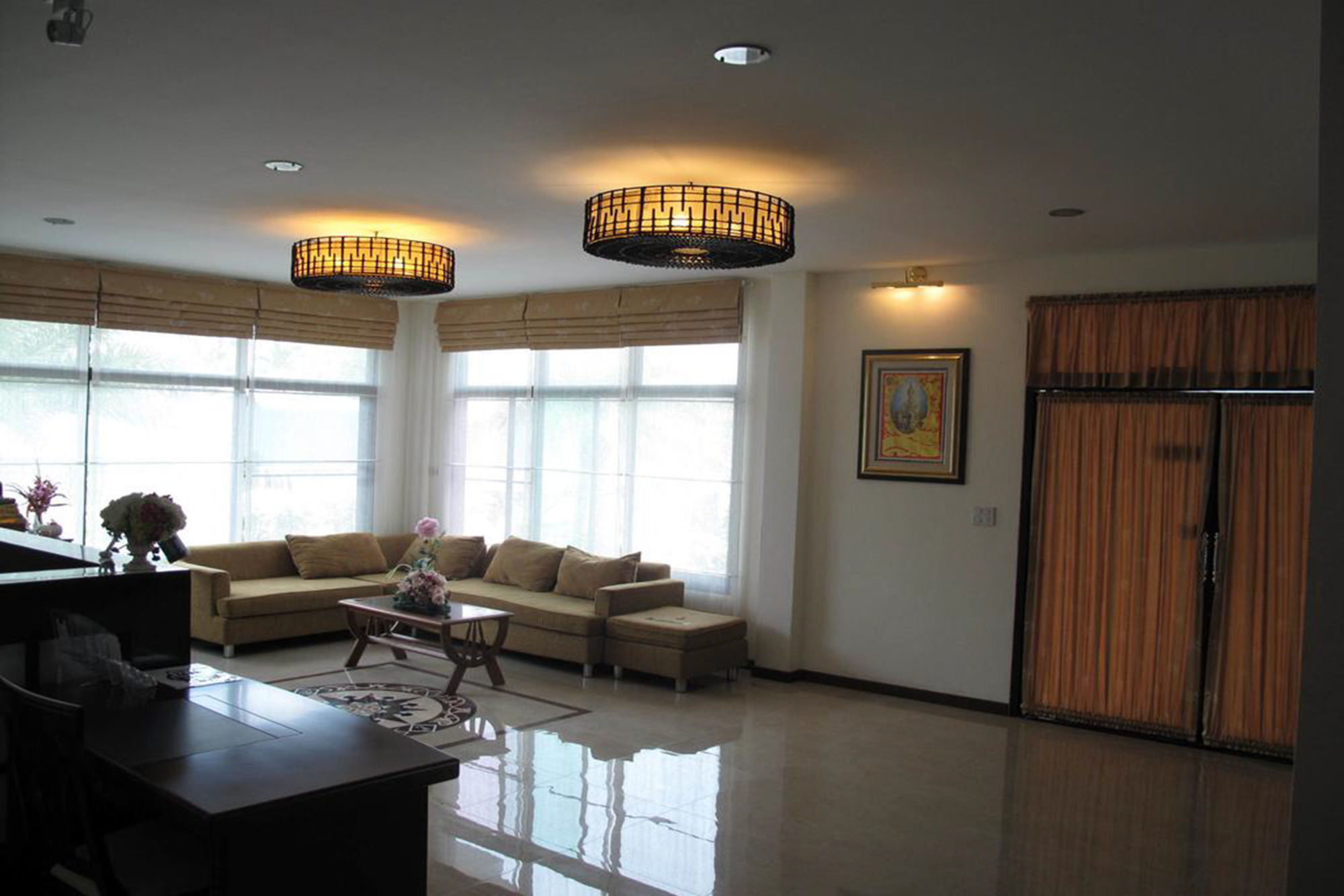 Qg Resort Bangkok Bagian luar foto