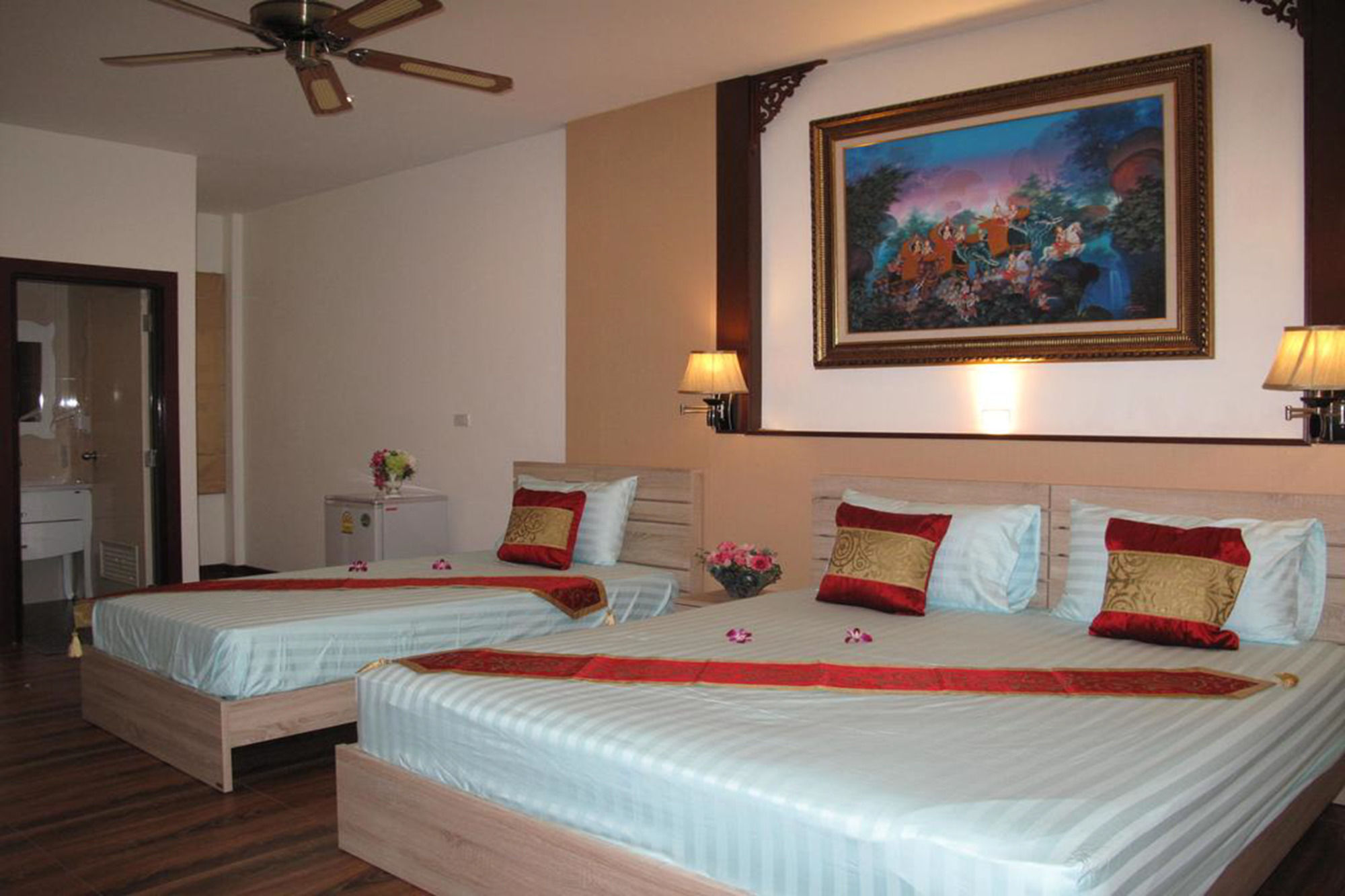 Qg Resort Bangkok Bagian luar foto